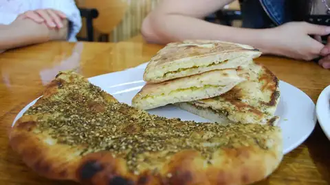 Za'atar manoush